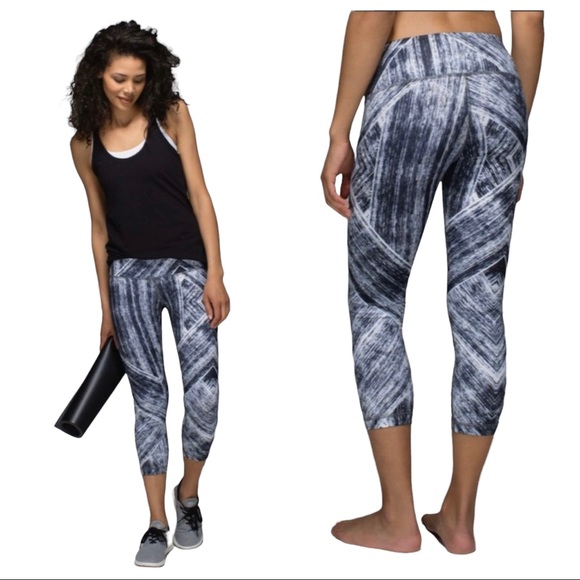 lululemon athletica Pants - Lululemon Wunder Under Crop Capri Legging Heatwave 6